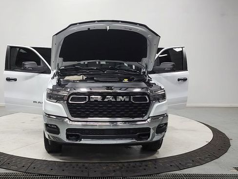 Used 2025 RAM 1500 Big Horn AWD/4WD image 10