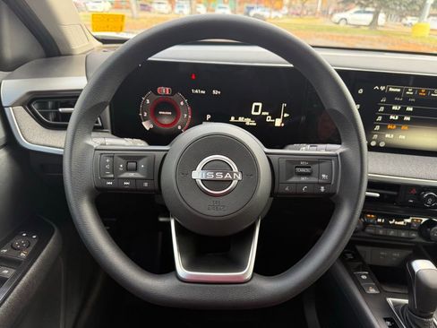 New 2026 Nissan Kicks SV w/ Illumination Package image 27