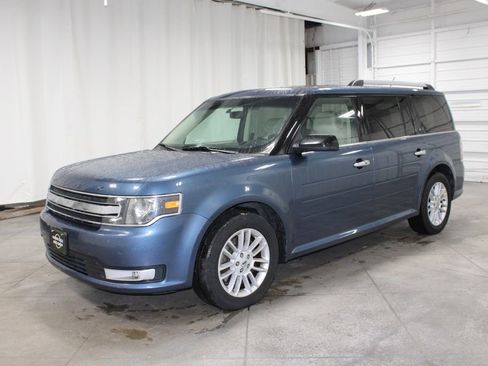 Used 2018 Ford Flex SEL w/ Equipment Group 202A image 4