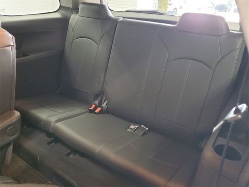 Used 2017 GMC Acadia Limited SLT image 31