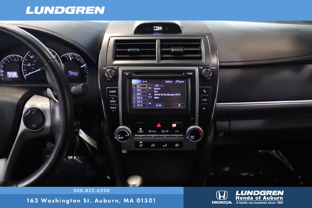 Used 2014 Toyota Camry SE FWD image 22