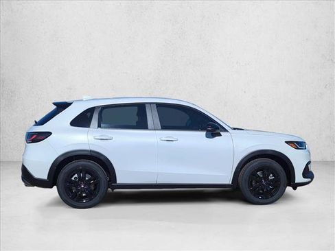 New 2026 Honda HR-V Sport image 4