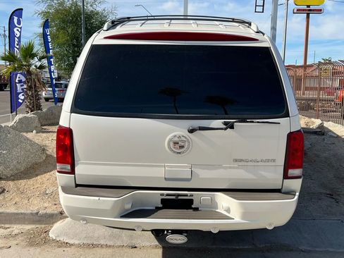 Used 2003 Cadillac Escalade AWD image 9