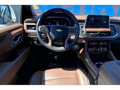 Used 2024 Chevrolet Tahoe High Country w/ Advanced Technology Package AWD/4WD image 5