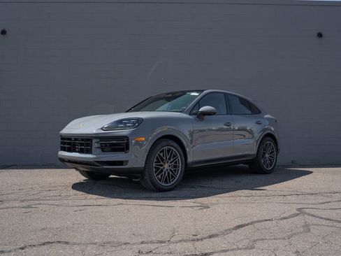 New 2026 Porsche Cayenne Coupe AWD/4WD image 1
