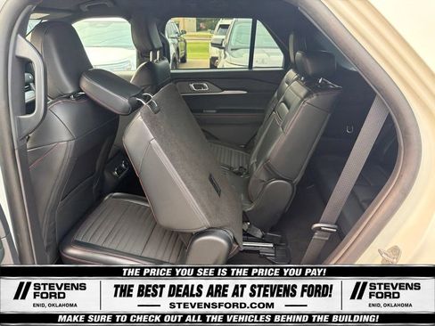 Used 2025 Ford Explorer ST-Line w/ ST-Line Street Pack AWD/4WD image 33