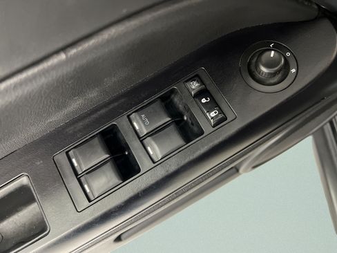 Used 2013 Jeep Patriot Latitude FWD image 15