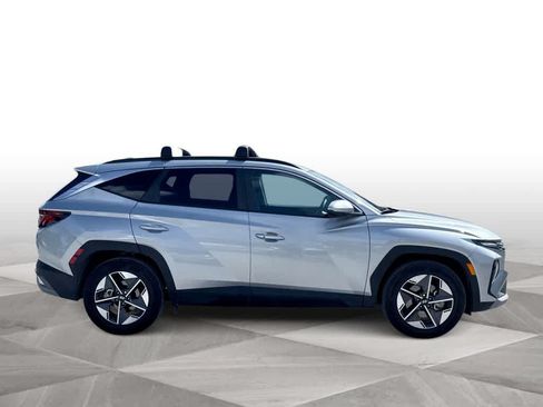 Used 2026 Hyundai Tucson SEL FWD image 9