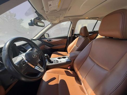 Used 2023 INFINITI Q50 Luxe AWD/4WD image 3