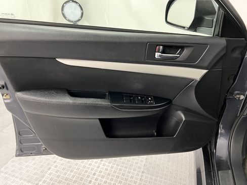 Used 2011 Subaru Legacy 2.5i Premium AWD/4WD image 14