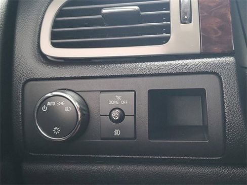 Used 2012 GMC Yukon Denali image 24