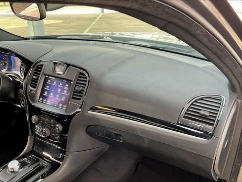 Used 2023 Chrysler 300 S image 18