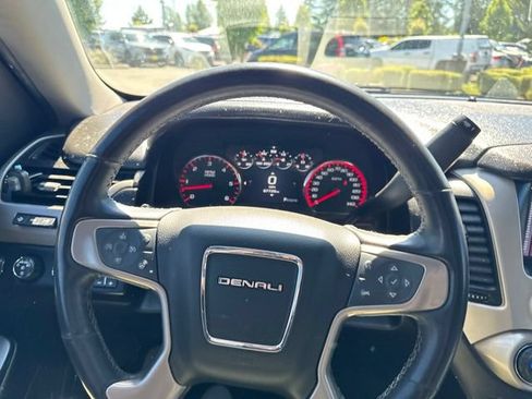 Used 2016 GMC Yukon XL Denali w/ Open Road Package AWD/4WD image 19