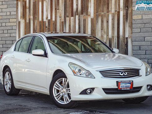 Used 2012 INFINITI G37 x w/ Premium Pkg image 9