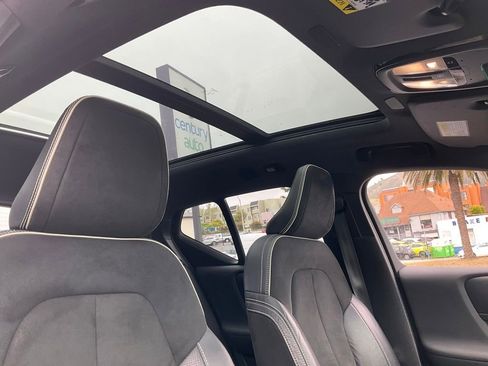 Used 2021 Volvo XC40 P8 Recharge AWD/4WD image 68