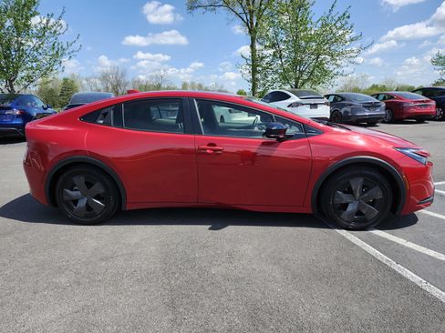 Used 2024 Toyota Prius LE FWD image 17
