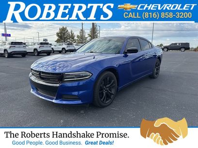 Used 2018 Dodge Charger SXT w/ Blacktop Package