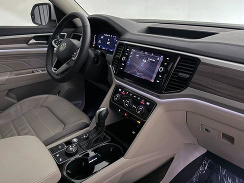 Used 2021 Volkswagen Atlas SEL Premium image 27