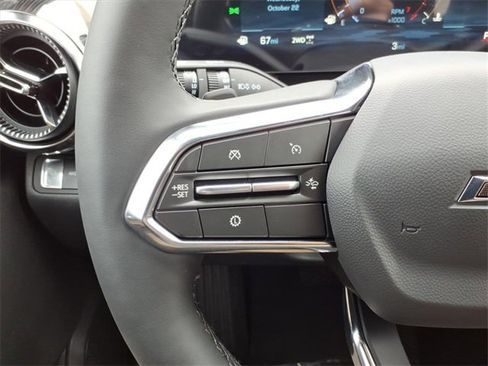 New 2026 Chevrolet Equinox ACTIV w/ Convenience Package III image 13