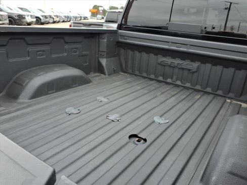 Used 2024 GMC Sierra 2500 AT4 w/ AT4 Premium Plus Package image 16