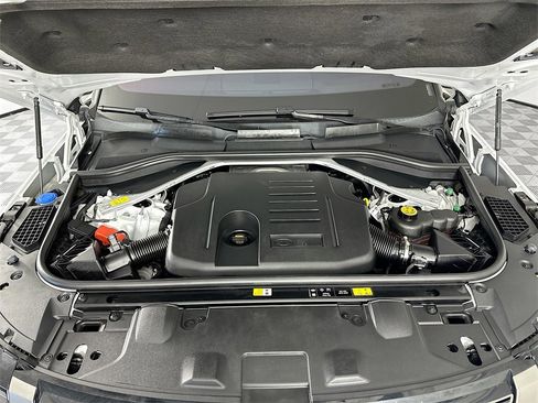 Used 2023 Land Rover Range Rover SE image 31