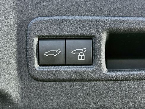Used 2026 Toyota bZ FWD image 31