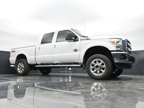 Used 2014 Ford F250 Lariat w/ Lariat Ultimate Package AWD/4WD image 42