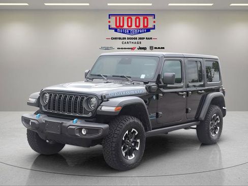 Used 2025 Jeep Wrangler Unlimited Rubicon 4xe w/ Safety Group AWD/4WD image 8