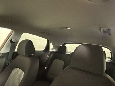 Used 2020 Hyundai Kona SEL AWD/4WD image 15