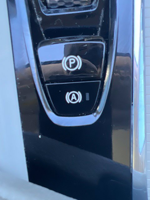 Used 2018 Volvo XC60 T6 Momentum w/ Convenience Package AWD/4WD image 20