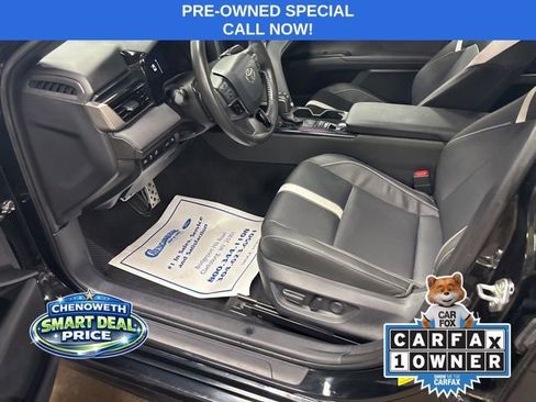 Used 2025 Toyota Camry SE FWD image 5