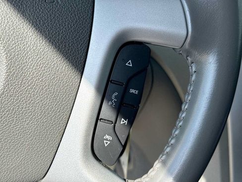 Used 2012 Chevrolet Traverse LS FWD image 25