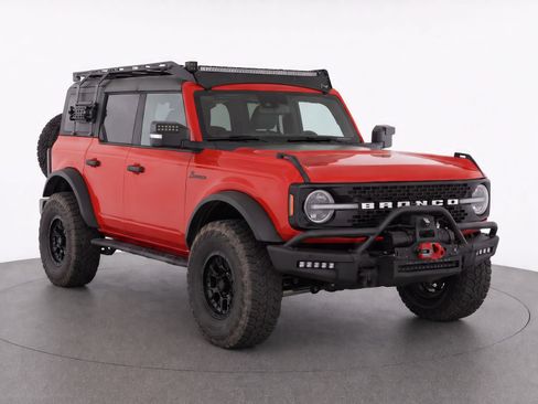 Used 2023 Ford Bronco Wildtrak AWD/4WD image 1