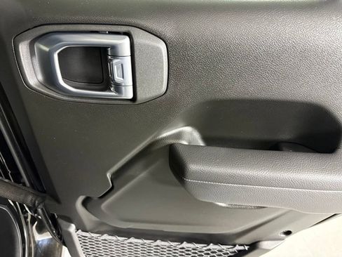 New 2026 Jeep Gladiator Sport AWD/4WD image 15