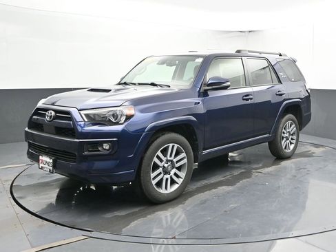 Used 2022 Toyota 4Runner TRD Sport w/ Technology Package AWD/4WD image 8