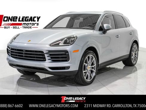 Used 2023 Porsche Cayenne AWD/4WD image 1