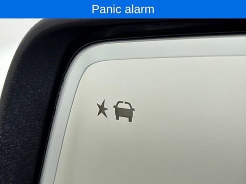 Used 2022 Chevrolet Traverse Premier image 29