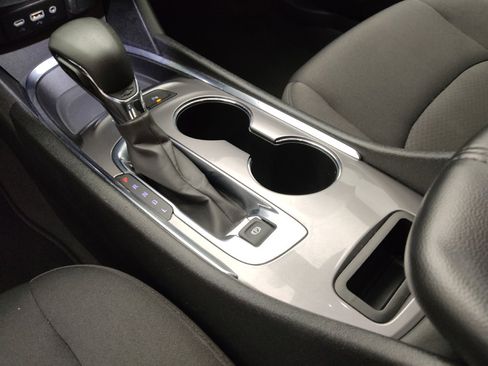 Used 2024 Chevrolet Malibu LT FWD image 26