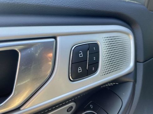 Certified 2020 Ford Explorer ST w/ Premium Technology Package AWD/4WD image 22