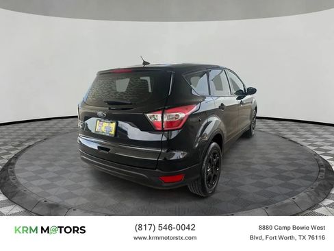 Used 2017 Ford Escape S image 5