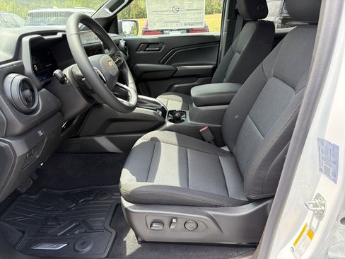 New 2026 Chevrolet Colorado W/T AWD/4WD image 9