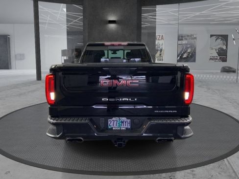 Used 2021 GMC Sierra 1500 Denali w/ Denali Ultimate Package AWD/4WD image 7