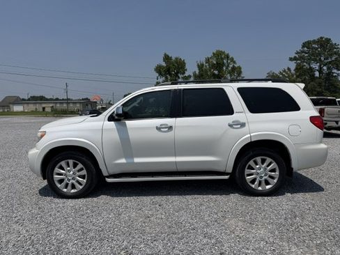 Used 2012 Toyota Sequoia Platinum RWD image 3