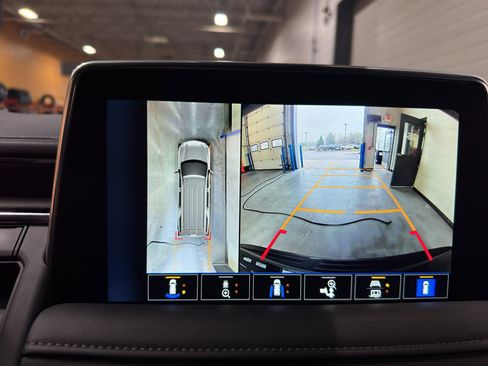 Used 2024 Chevrolet Tahoe Z71 image 30