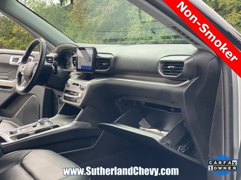 Used 2023 Ford Explorer XLT w/ Equipment Group 202A image 19