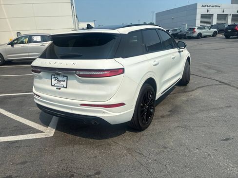 Used 2023 Lincoln Corsair Reserve w/ Equipment Group 202A AWD/4WD image 4