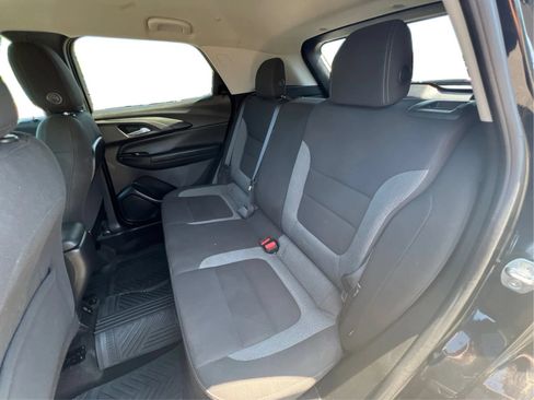 Used 2023 Chevrolet TrailBlazer LT w/ Convenience Package AWD/4WD image 17