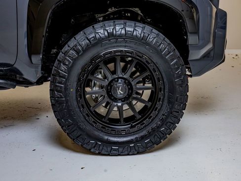 Used 2025 Toyota 4Runner TRD Pro AWD/4WD image 12