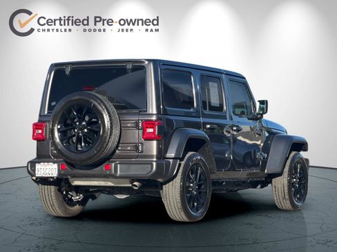 Used 2025 Jeep Wrangler Unlimited Sahara w/ Safety Group image 4