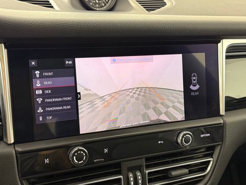 Certified 2023 Porsche Macan AWD/4WD image 25